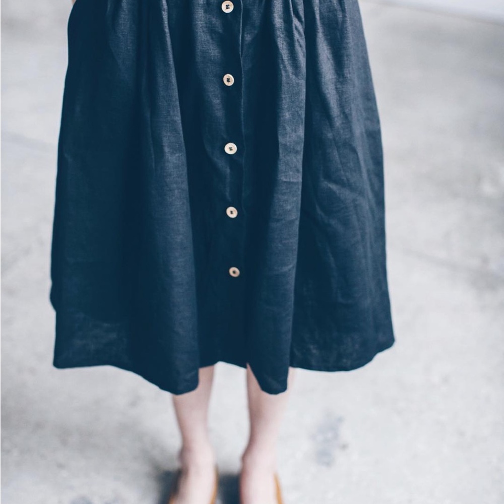 Elegant Button-Down Skirt